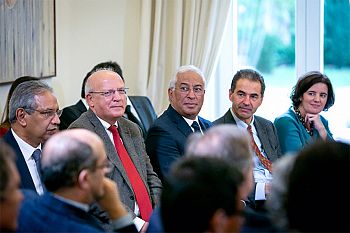 Governo e Ensino Superior assinam contrato de legislatura