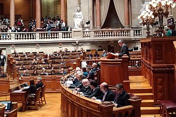 Um orçamento que consolida o crescimento e o emprego e investe na coesão territorial