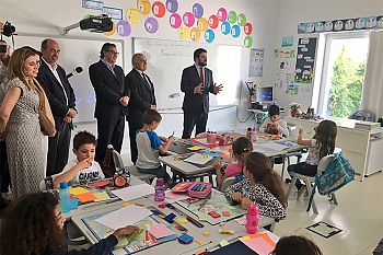 Governo avança com redução de alunos por turma, reforço de pessoal não docente e integração de professores