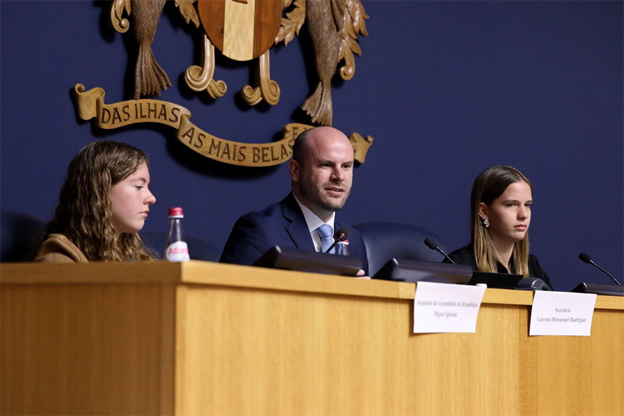 Miguel Iglésias desafia jovens a maior participação e consciência cívica e política