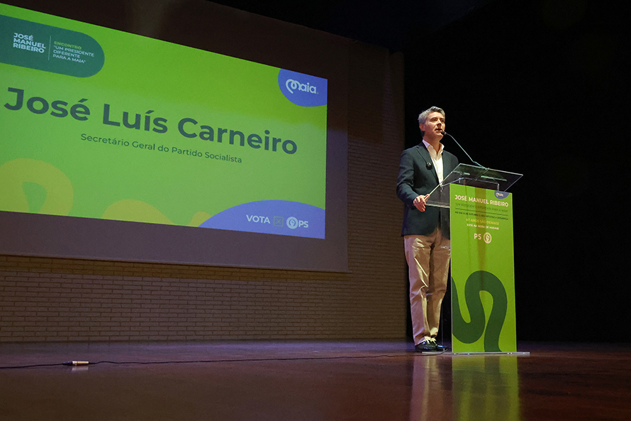 José Luís Carneiro denuncia falhanço no pré-escolar e acusa Governo de falta de humildade democrática