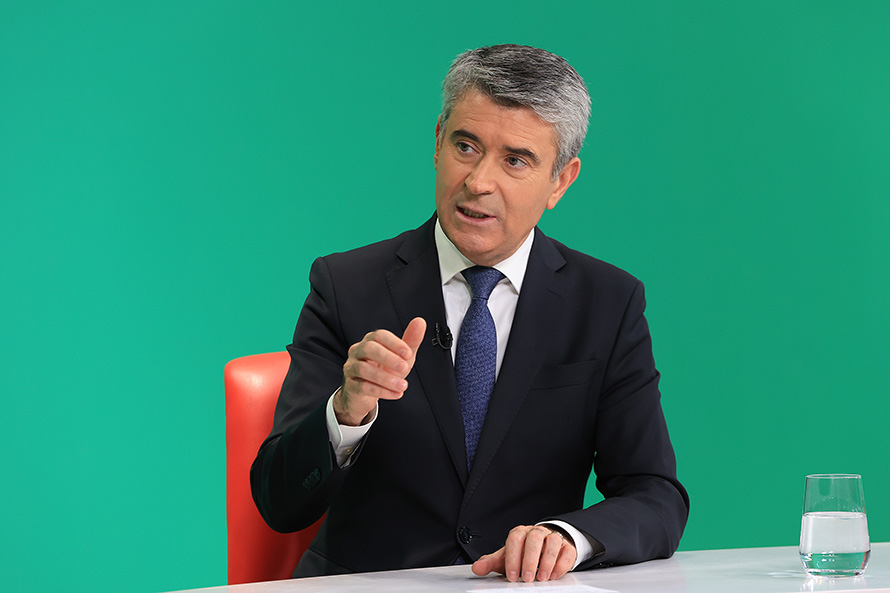 Portugal precisa de uma política de Saúde forte e não de cortes cegos que põem em risco a vida das pessoas