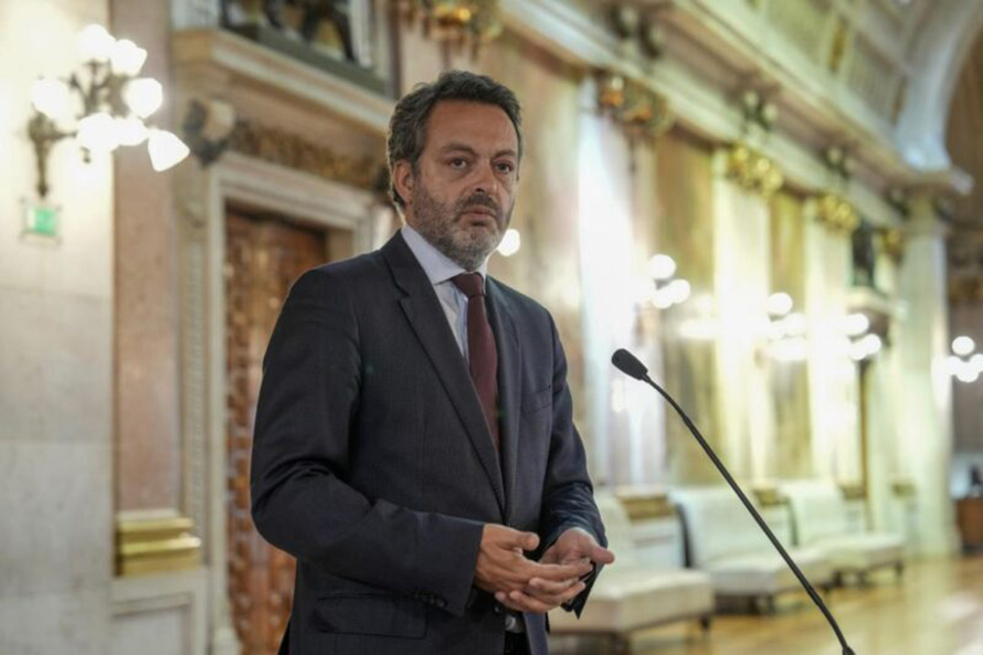 PS lamenta que o Governo recuse ser transparente