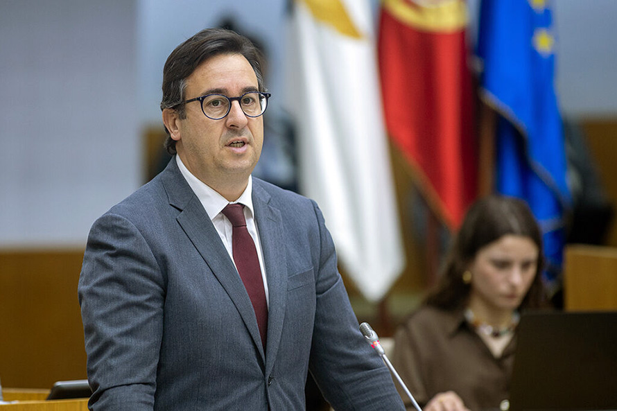 PS/Açores exige medidas concretas para travar impacto do aumento dos combustíveis nas famílias e empresas