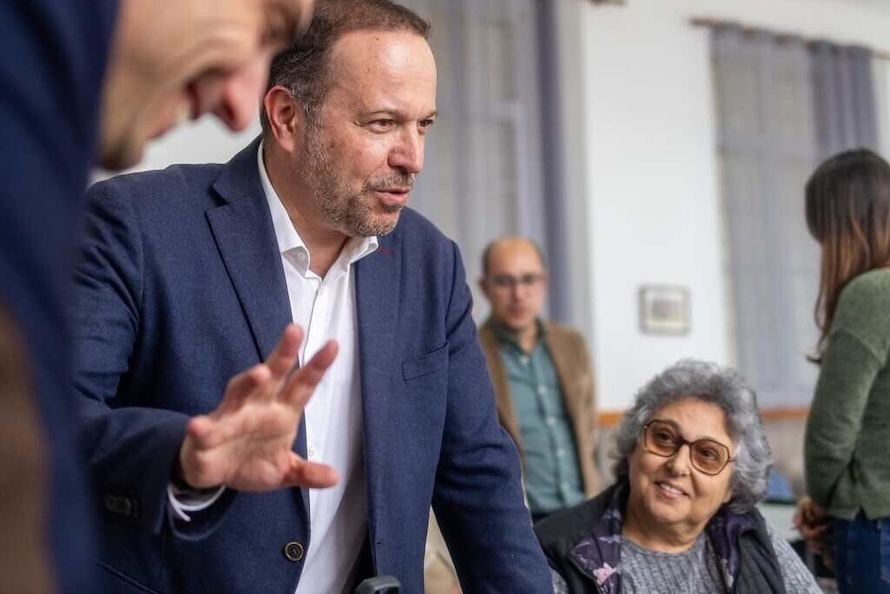 Francisco César acusa Governo Regional de empurrar IPSS para nova crise financeira