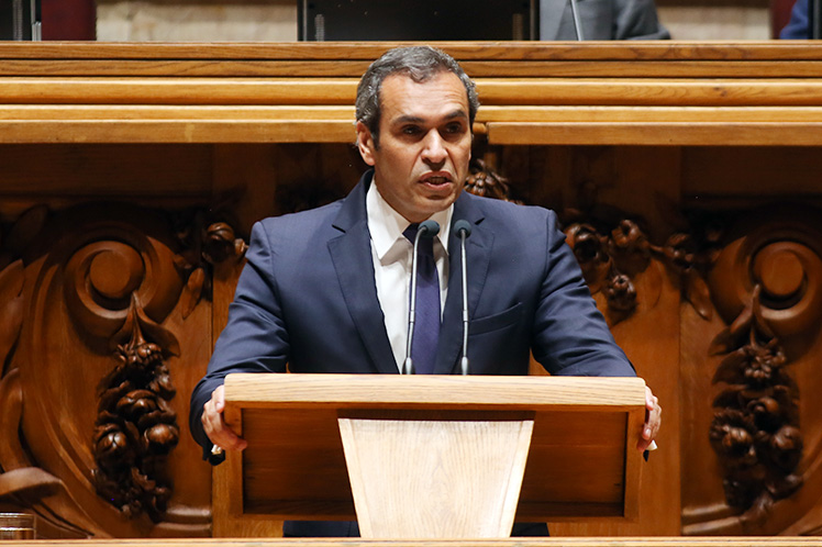 Governo do PS “levantou do chão a condução dos destinos turísticos”