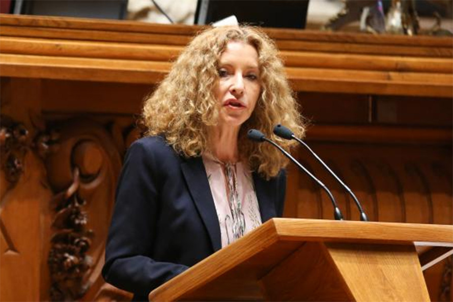 Defender financiamento às artes sem critério é “não dar valor à democracia”