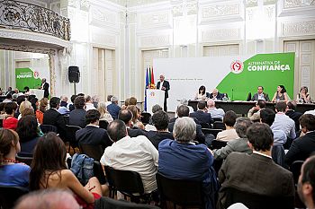 Renovação, unidade e competência