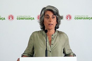 Esta coligação quer continuar a levar Portugal para trás