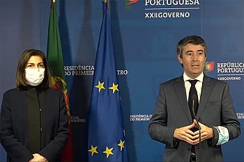 PS admite cenário de confinamento com salvaguarda das escolas e apoio à economia