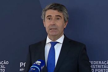 PS repudia "oportunismo político" do PSD e aponta a nova lei sobre manifestações