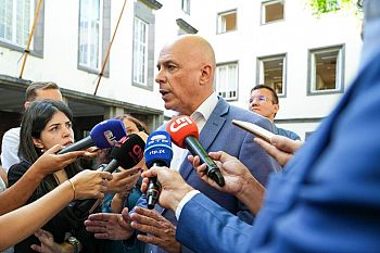 PS desmascara Governo que ameaça travar investimentos e prejudicar a Região por “tática política”