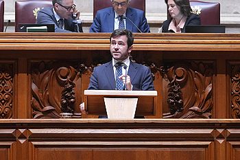 PS defende que Portugal deve estar sempre do lado da justiça fiscal