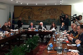 Governo propõe salário mínimo de 557 euros