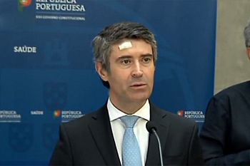PS encara nova fase de desconfinamento com "confiança"