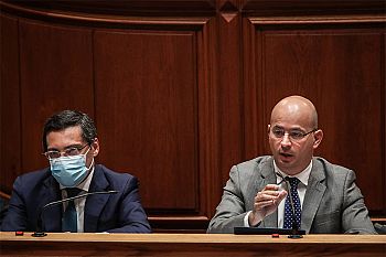 Orçamento Suplementar prossegue melhoria de rendimentos sem aumento de impostos nem cortes no Estado social