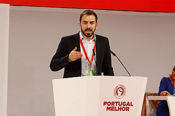 “É um dever moral legislar sobre as desigualdades salariais”